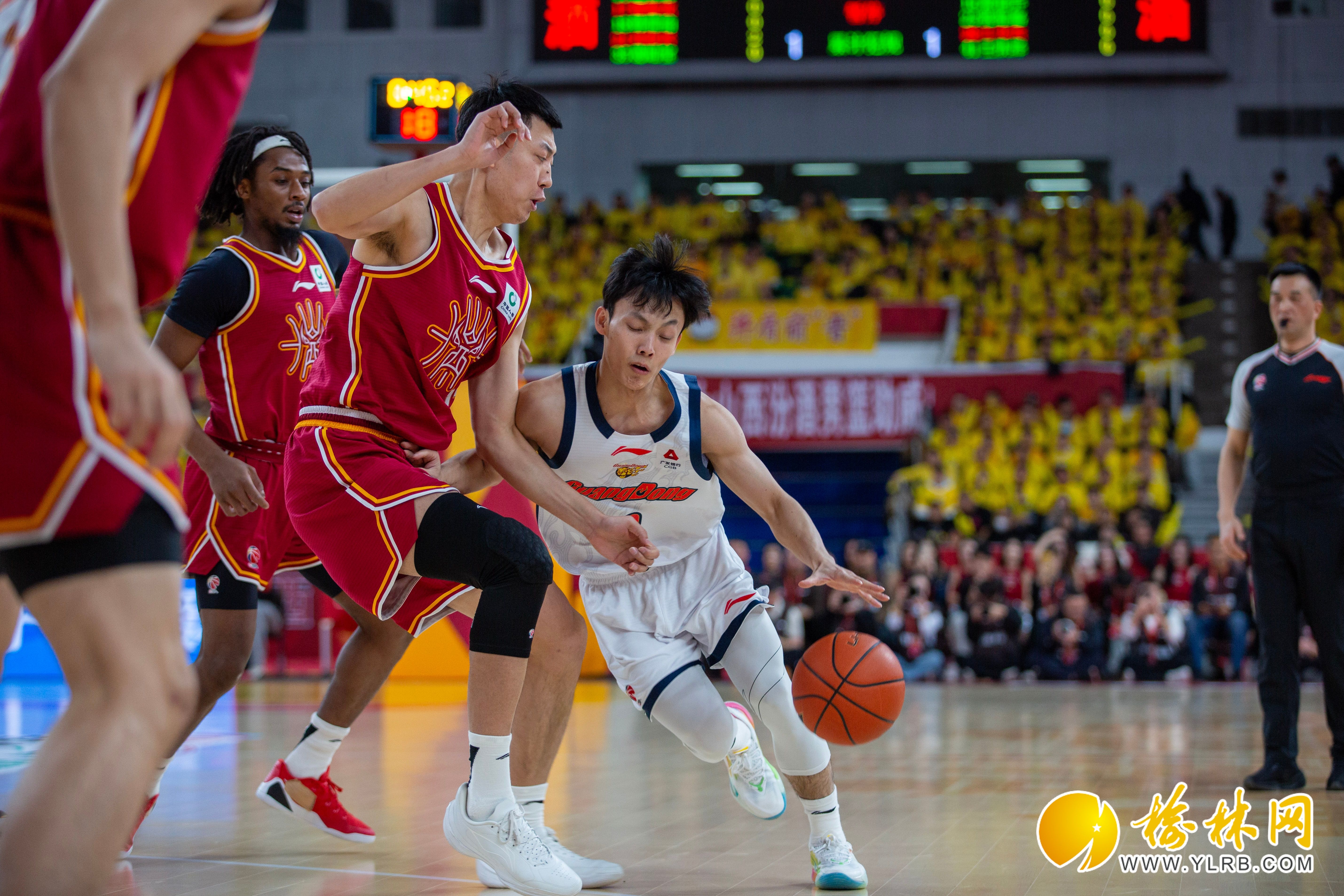 冲刺阶段CBA常规赛焦点战，华盛顿奇才篮板制胜，底气十足，资深球员宣示担当的简单介绍